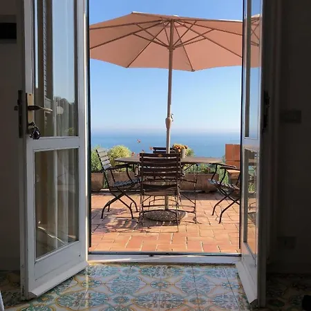 Holiday home Villetta Casa Rosa