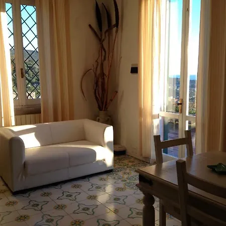 Villetta Casa Rosa Holiday home Lerici
